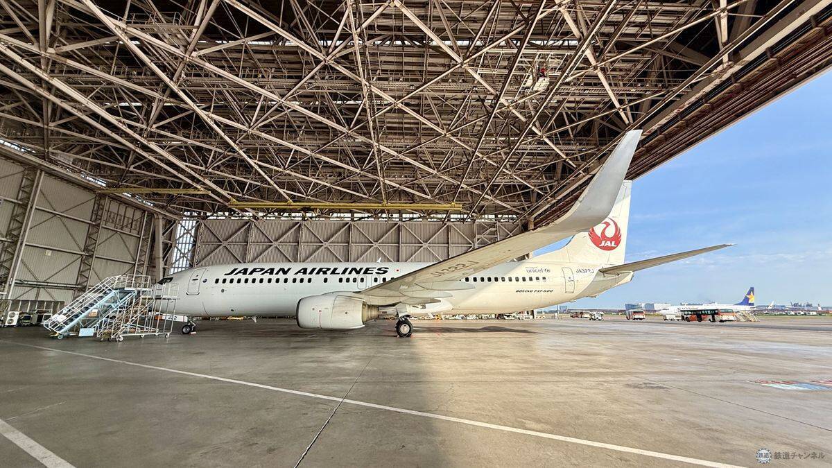 【2026年最新】羽田空港のJAL工場見学「JAL SKY MUSEUM」完全ガイド！ 大迫力の格納庫や歴代制服、激戦必至な予約のコツとは？