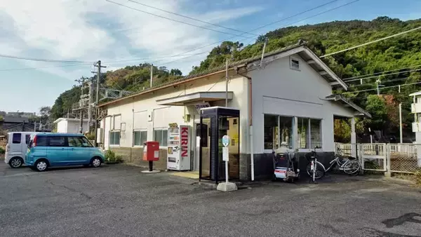 「トイレが無いので駅前喫茶に避難【木造駅舎カタログ】紀勢本線26/195　江住駅」の画像