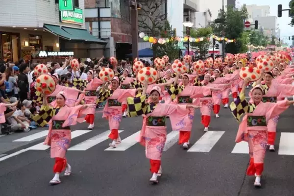 「「山形花笠まつり」完全ガイド！ 交通アクセスから有料観覧席情報、“飛び入り参加”の楽しみ方まで情報まとめ（2026年最新版）」の画像