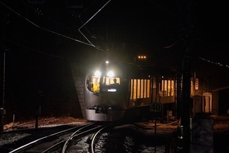 【2026年11月】池袋0時発、「夜行」の臨時列車ラビューで秩父の星空と雲海を見に行く絶景ツアー