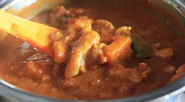 「いま話題、アーモンドミルクのバターチキンカレーで抗酸化力アップ！ しかもかんたんヘルシー超絶うまい！ ビタミン E・A・Cの相乗効果で夏を乗り切れ！」の画像