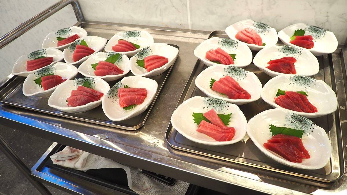 【東京最大級】タラバガニや鮑、牡蠣……高級食材食べ放題の海鮮ビュッフェが登場！パフォーマンスにも力を入れる『銀座四海』で楽しいランチを【銀座一丁目駅徒歩1分】