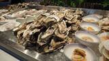 「【東京最大級】タラバガニや鮑、牡蠣……高級食材食べ放題の海鮮ビュッフェが登場！パフォーマンスにも力を入れる『銀座四海』で楽しいランチを【銀座一丁目駅徒歩1分】」の画像2