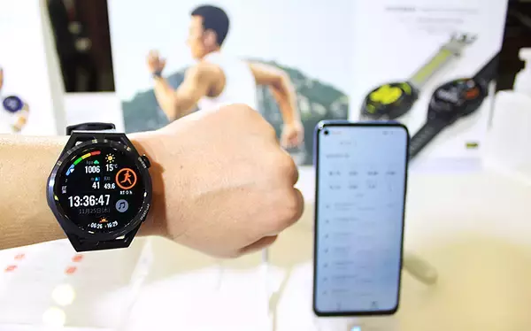 「「HUAWEI WATCH GT Runner」自分の走りを科学的に測るスマートウォッチはまさに頼れるランニングコーチ！」の画像