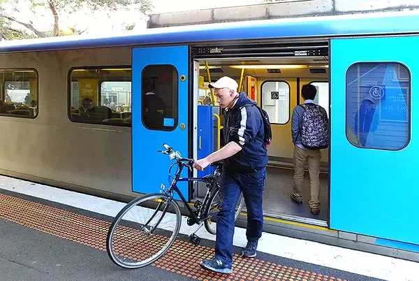 「国内都市圏の路線で自転車といっしょに乗れる電車は登場するか」の画像