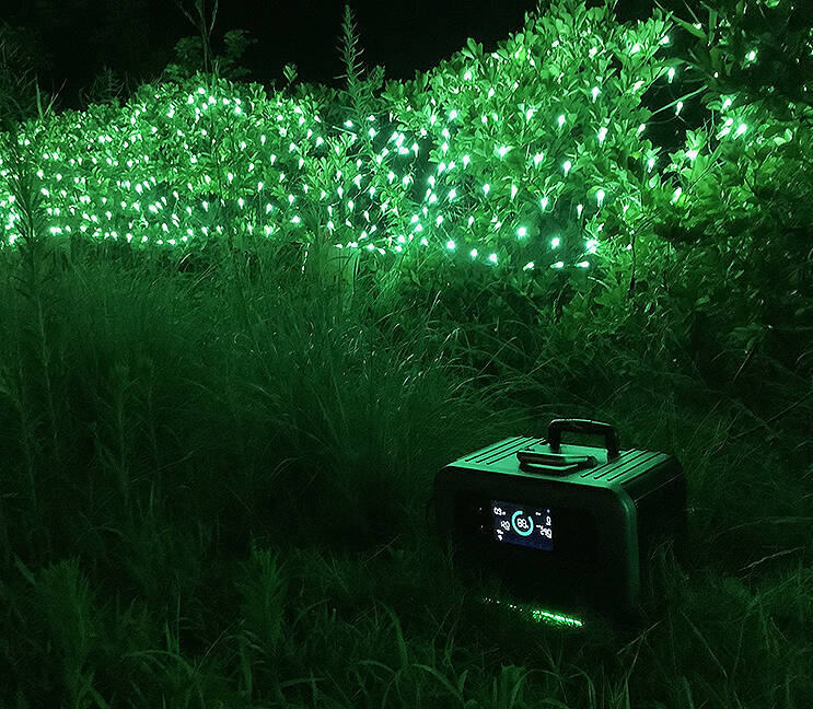万葉線 20周年イルミが彩る夜景「光の道」を動画で！ クリーンで静かな ZENDURE ゼンデュア 製 ポータブル電源 SuperBase Pro の機動力を体感