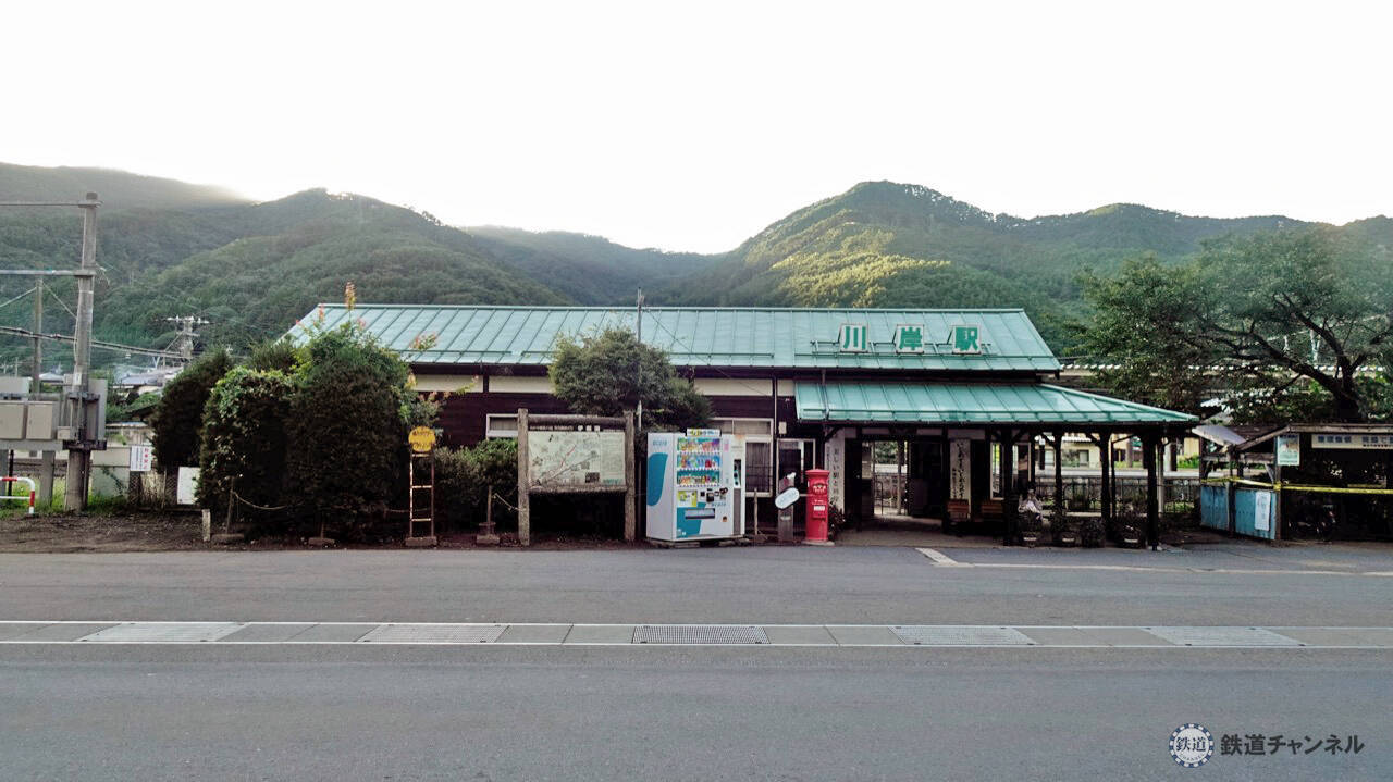 現在は閑散路線の駅になっています【木造駅舎カタログ】中央本線08/235　川岸駅
