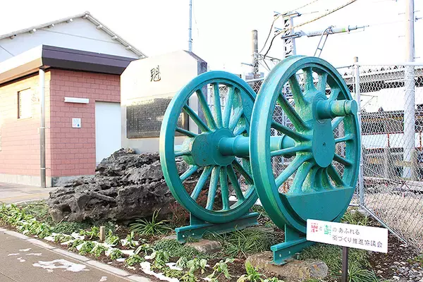 「千葉でめずらしい0番線、戦火で42人が命を落とした史実＿成東駅の夕景」の画像