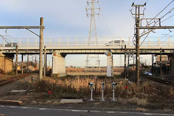 「千葉でめずらしい0番線、戦火で42人が命を落とした史実＿成東駅の夕景」の画像