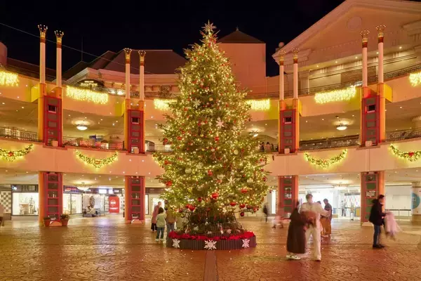 「東京ディズニーリゾートの「ディズニー･クリスマス」！ランドでは10年ぶりにパレードを刷新、ツリーや花火も！11/11から」の画像