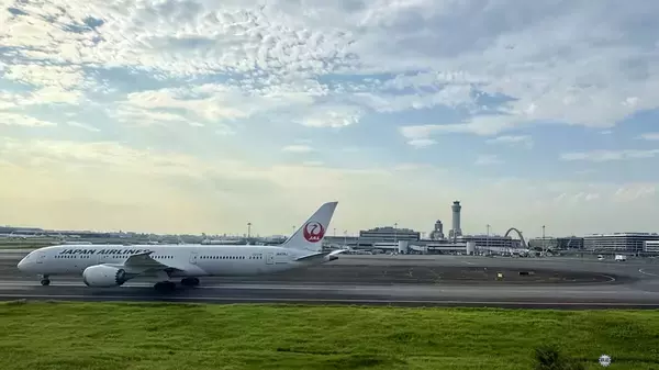 「羽田空港に着くのは出発何分前が正解？ 9月始動のJAL「第1ターミナル北側サテライト」は徒歩1キロ超え！ 知っておきたい変更点まとめ」の画像