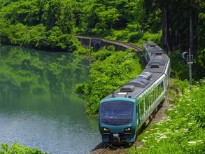 「リゾートしらかみ」2026年秋の時刻表と運転日！ 五能線を走る3編成の違いと運休日注意点を解説【10･11月ほぼ毎日運転】（青森・秋田）
