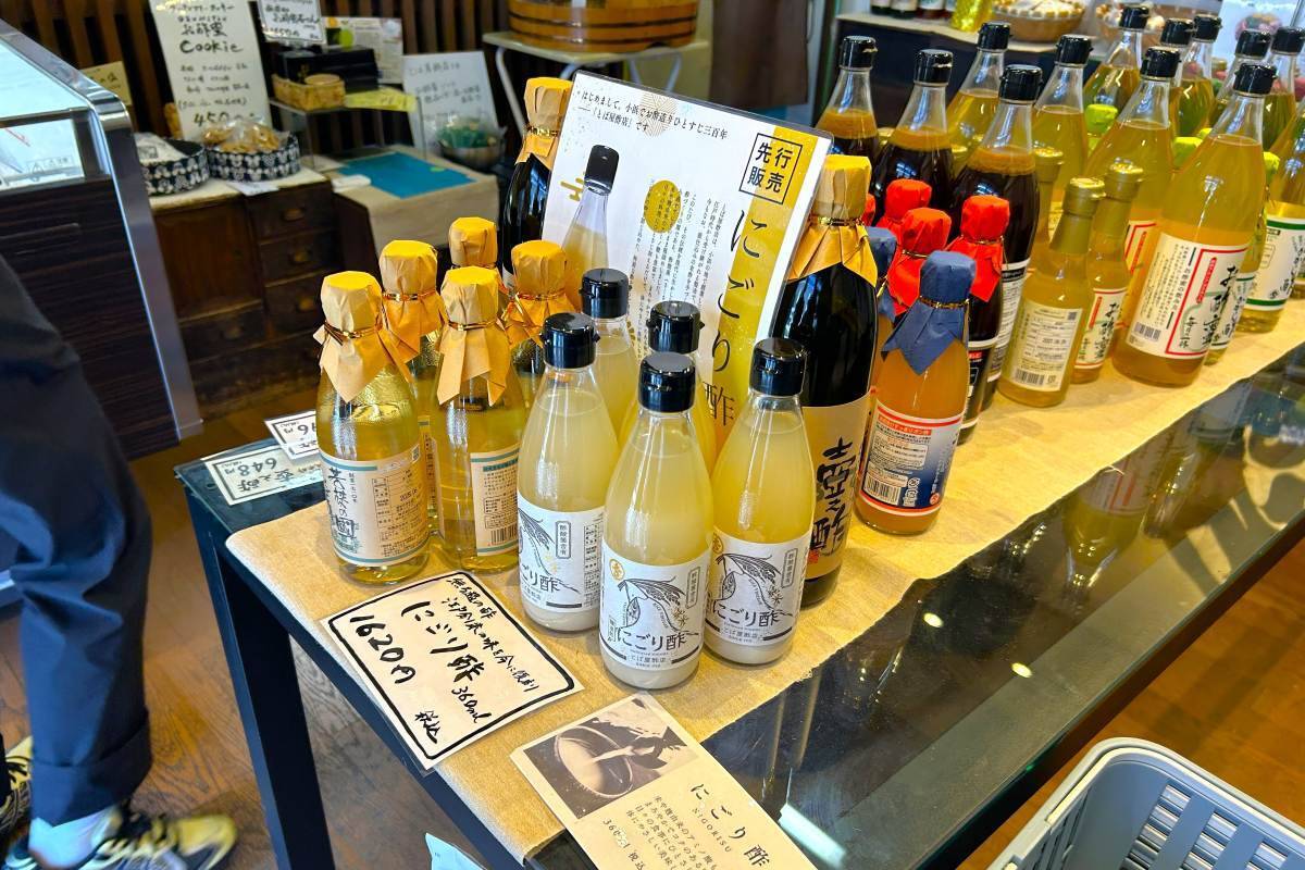 福井･小浜観光！倉庫から奇跡の復活をした芝居小屋＆鯖街道の起点へ！若狭小浜お魚センターでBBQ、老舗お酢店ソフトなど歴史＆グルメ散歩