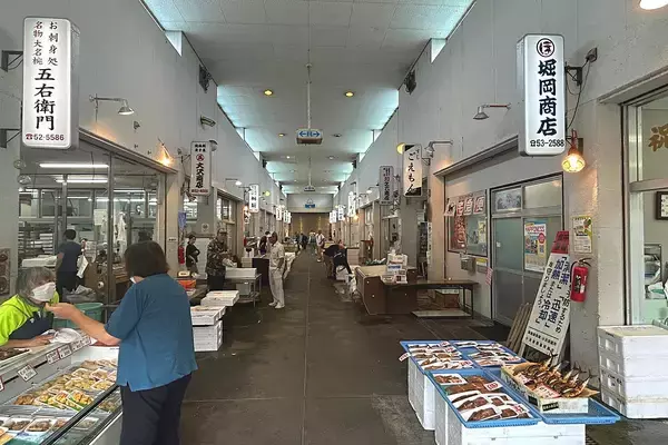 「福井･小浜観光！倉庫から奇跡の復活をした芝居小屋＆鯖街道の起点へ！若狭小浜お魚センターでBBQ、老舗お酢店ソフトなど歴史＆グルメ散歩」の画像