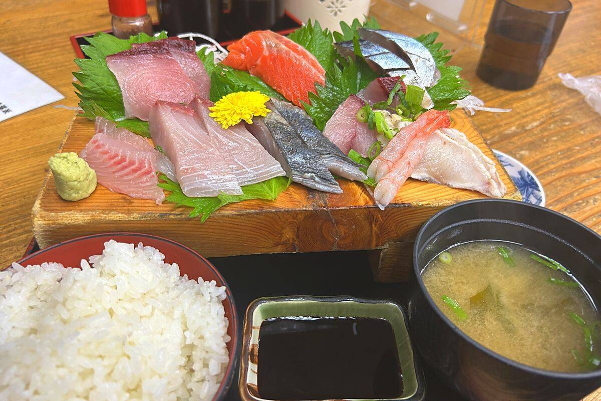 福井･小浜観光！倉庫から奇跡の復活をした芝居小屋＆鯖街道の起点へ！若狭小浜お魚センターでBBQ、老舗お酢店ソフトなど歴史＆グルメ散歩