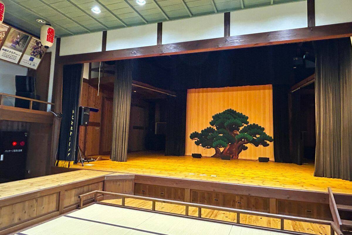 福井･小浜観光！倉庫から奇跡の復活をした芝居小屋＆鯖街道の起点へ！若狭小浜お魚センターでBBQ、老舗お酢店ソフトなど歴史＆グルメ散歩