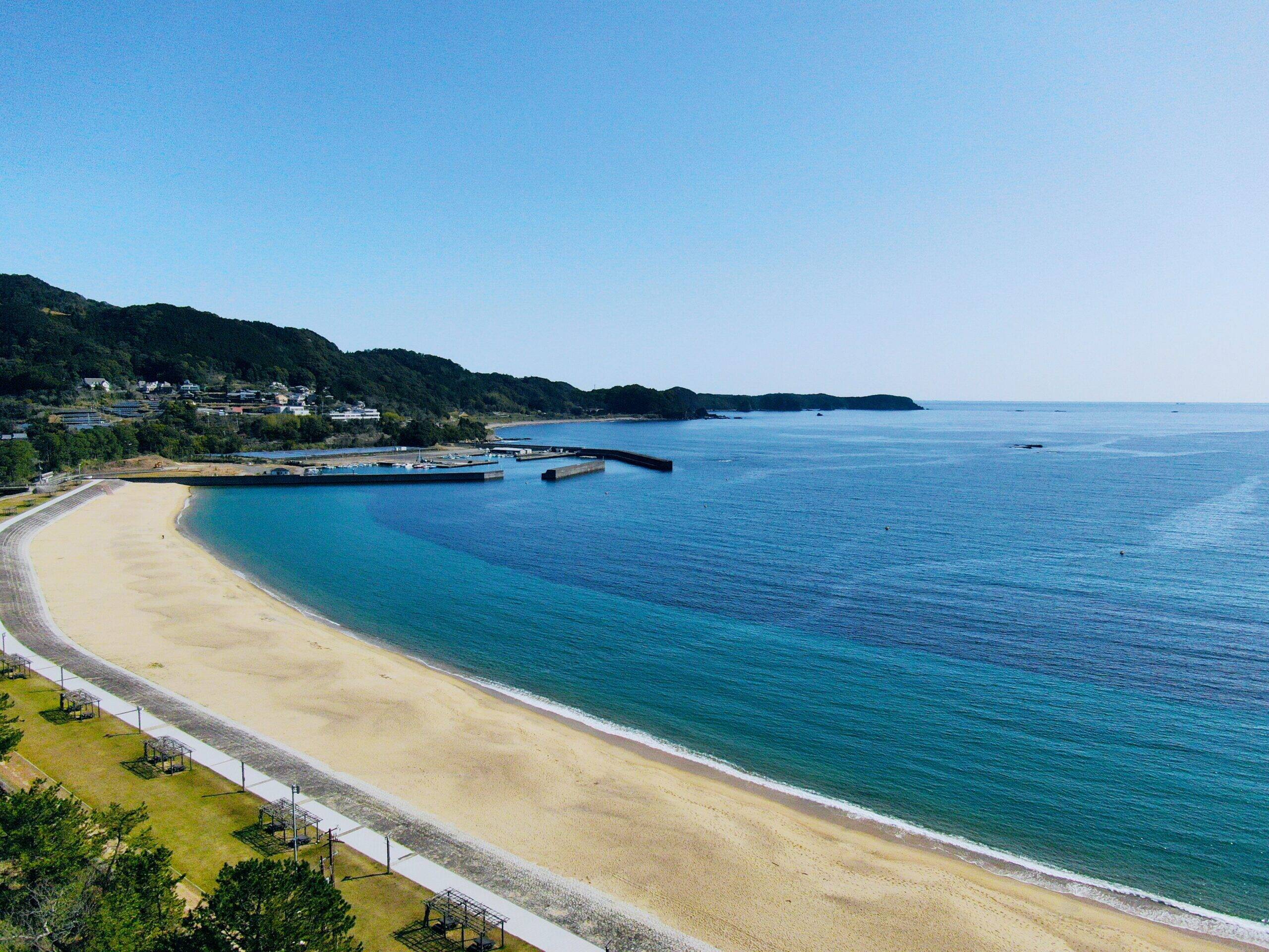 2026年夏は那智勝浦へ！熊野灘に面した「特選」白砂ビーチは必見 「第17回那智勝浦町花火大会」は8月11日開催！