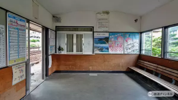 「徳島線との分岐駅です　JR四国土讃線　佃駅【木造駅舎コレクション】92」の画像