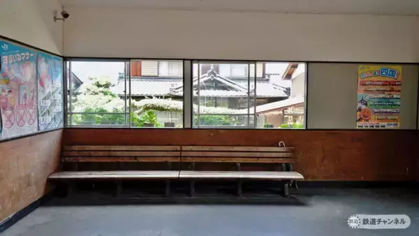 「徳島線との分岐駅です　JR四国土讃線　佃駅【木造駅舎コレクション】92」の画像