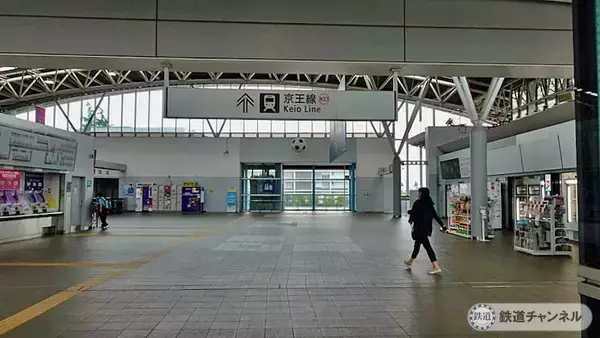 「駅がサッカー気分を盛り上げます【駅ぶら】06京王電鉄　京王線116」の画像
