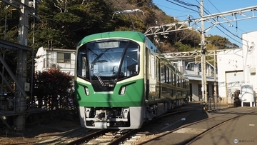 江ノ電、2026年度内に新型車両「700形」3編成を追加導入！「鎌倉ストーングレー」「江の島ブルー」の内装に注目