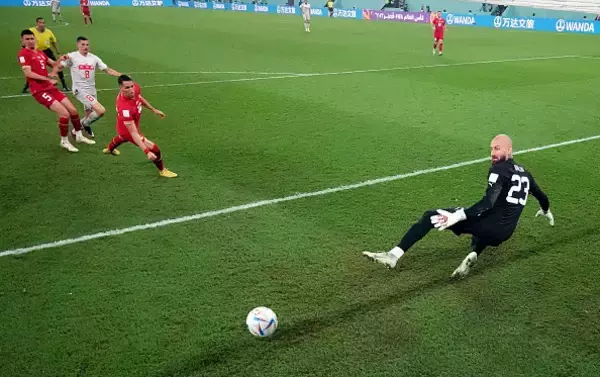 「［W杯マッチ47］思わぬオープンな展開で打ち合いのシーソーゲームに　決勝T最後のイスを奪ったのはスイス」の画像