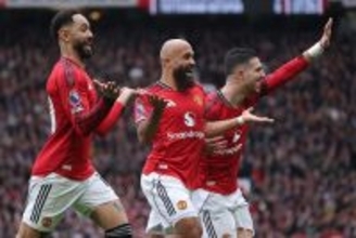 決定力はサラー級!?　21試合で“10ゴール”挙げるエンベウモをユナイテッドOBが絶賛　「彼は素晴らしいフィニッシャー」