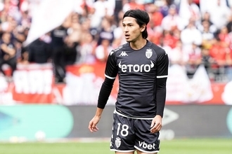 フィジカル激しすぎる仏に南野拓実は合っていたのか　「彼が激しさに対応できないならば……」