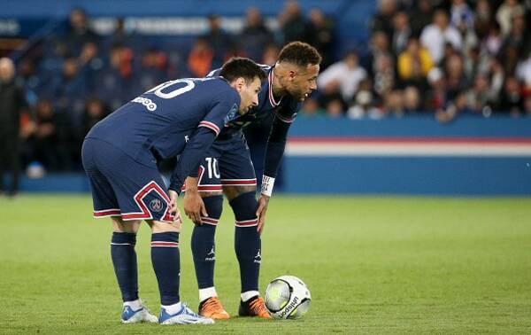 先輩ロナウジーニョはメッシとネイマールの味方 批判を浴びるpsgの両雄は来季に汚名返上なるか 22年5月16日 エキサイトニュース 先輩ロナウジーニョはメッシとネイマールの味方 批判を浴びるpsgの両雄は来季に汚名返上なるか 22年5月16日 エキサイトニュース