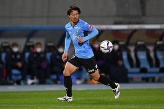 逆足オーバーヘッドで大勝に貢献　家長昭博のスーパーゴールで川崎が公式戦4試合ぶり勝利