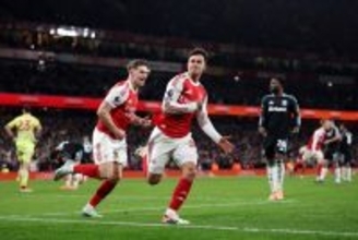 圧巻のゴールショー！アーセナルがアストン・ヴィラとの上位対決で4発快勝！　