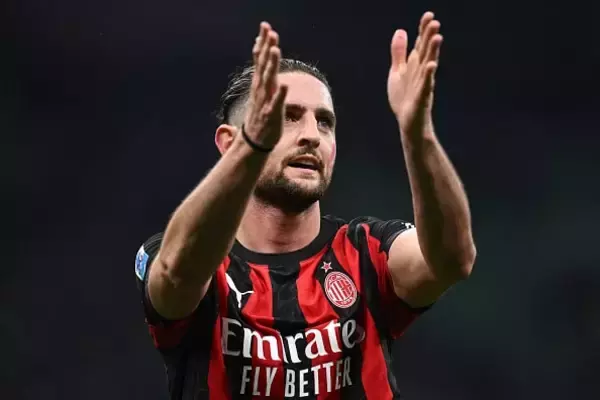 モドリッチと並んでミランの中盤を支える絶対戦力に　「現世界最高のMFの一人」とラビオへの称賛