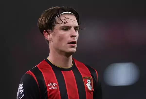 今夏に中盤強化目指すマンU、ボーンマスMFスコットに熱視線か　チェルシーも獲得に動く