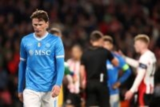 今のサッカー界は少しの接触でファウルと判定しすぎ？　ナポリMFが語る違和感「フットボールはソフトになってきていると思う」