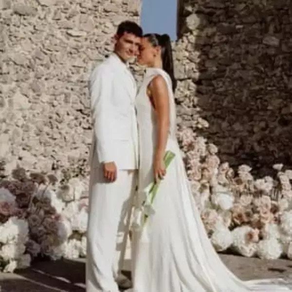 5年近くアタックし続けてのゴールイン　バイエルンなどでプレイしてきたパヴァールが追い続けた一目惚れ「まさか彼が私の将来の相手になるなんて」