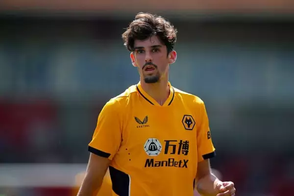 まさかの《1007分間ノーゴール》　バルサからイングランドに向かったレフティー大苦戦