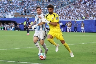 初のW杯でメッシのいるアルゼンチンと大激闘　代表引退するメッシにカーボベルデ代表がメッセージ「レオ、本当にありがとう」