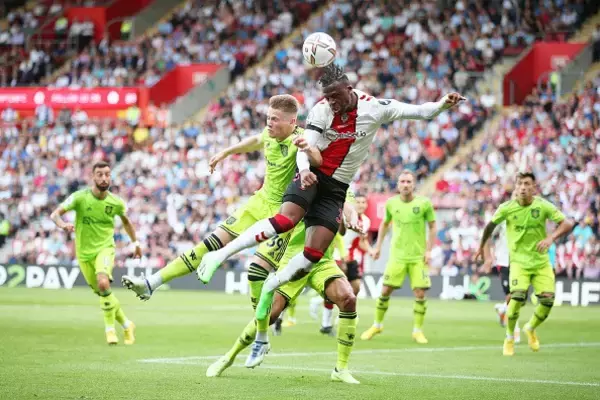 「マンUの決定機を4連続阻止　2連勝はならずも気迫のプレイで可能性を見せたサウサンプトン」の画像