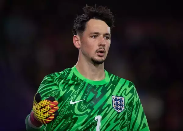 鈴木彩艶を獲得できなかったマンUはやはりGKが欲しい　次のターゲットはシティアカデミー出身GK？