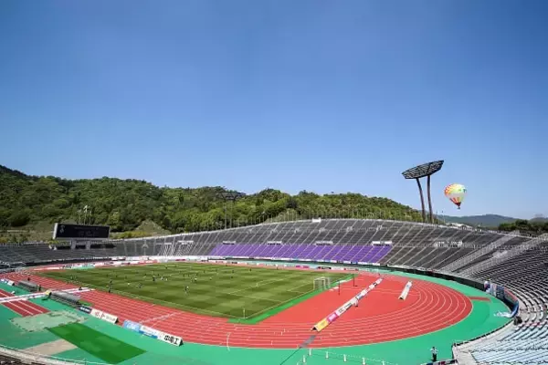 2得点を創出した広島の大卒ルーキー　首位撃破で輝き放った新司令塔・満田誠