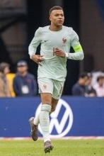 ナイキ製代表ユニフォームに問題が発覚　W杯開幕まで2カ月、すでに販売も開始「迅速に対応を進めています」