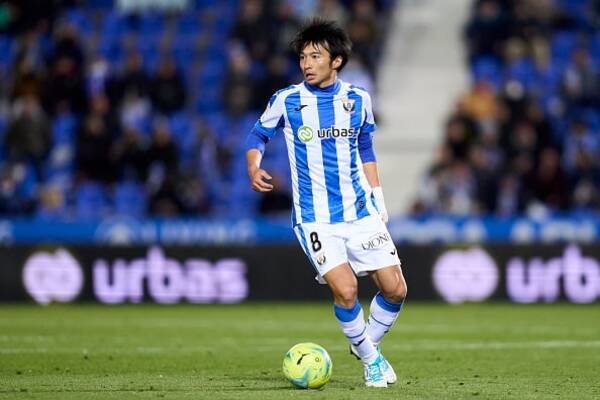 インサイドハーフや2ボランチ起用も 日本代表の中盤に選択肢を持たせる柴崎岳 22年5月日 エキサイトニュース