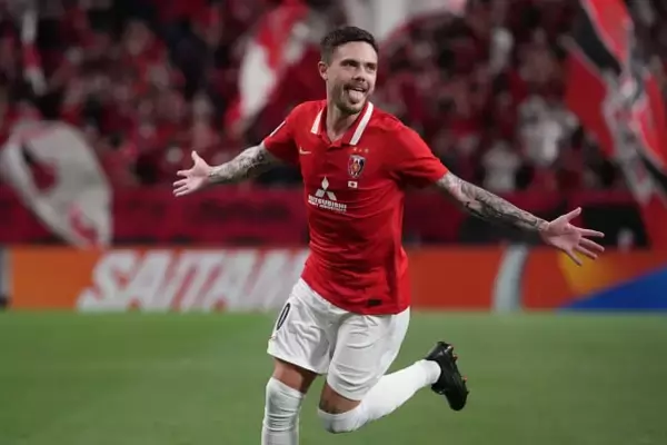 元浦和の10番・モーベルグが再びJリーグに！　J2栃木シティが獲得を発表「栃木シティのユニフォームでプレイするのが待ちきれません！」