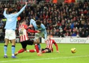 痛恨のドロー決着！シティは終盤に猛攻見せるもサンダーランドの堅守を崩せず