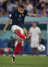 ムバッペはもうメッシ、C・ロナウドに追いつく　チュニジア戦で狙える“W杯通算得点数”の積み上げ