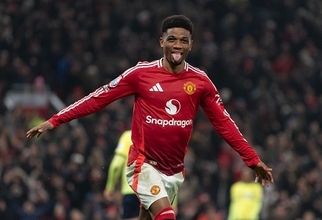 解任はショックだった!?　アモリム体制で頭角現したFWディアロが本音……　「プレイする機会を与えてくれた監督」「父と息子のような関係だった」