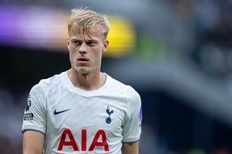 プレミア未勝利のトッテナムに痛手　負傷でオランダ代表を離脱したDFファン・ヘッケはマンU戦の出場に黄色信号　「かなり強い痛みを抱えていた」