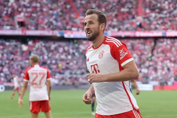 ケインはあっという間にゲルト・ミュラーやクローゼを超えた！　圧巻ハットでバイエルンの新記録を樹立