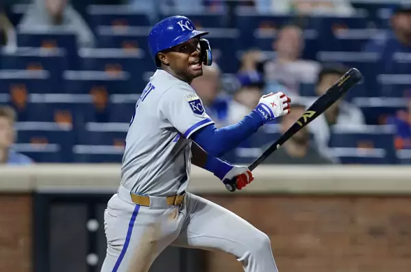 MLBタイ記録達成！　ロイヤルズのトルバートが12打席連続安打の快挙