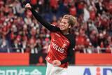 「伊藤敦樹がボルトンへ完全移籍！ 元浦和MFが3年契約でイングランド初挑戦「非常に情熱的なアプローチを受け……」」の画像1